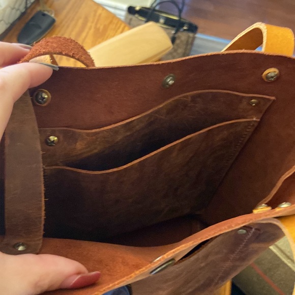 Pure genuine Italian Leather wore about a week it’s beautiful! - Picture 5 of 5